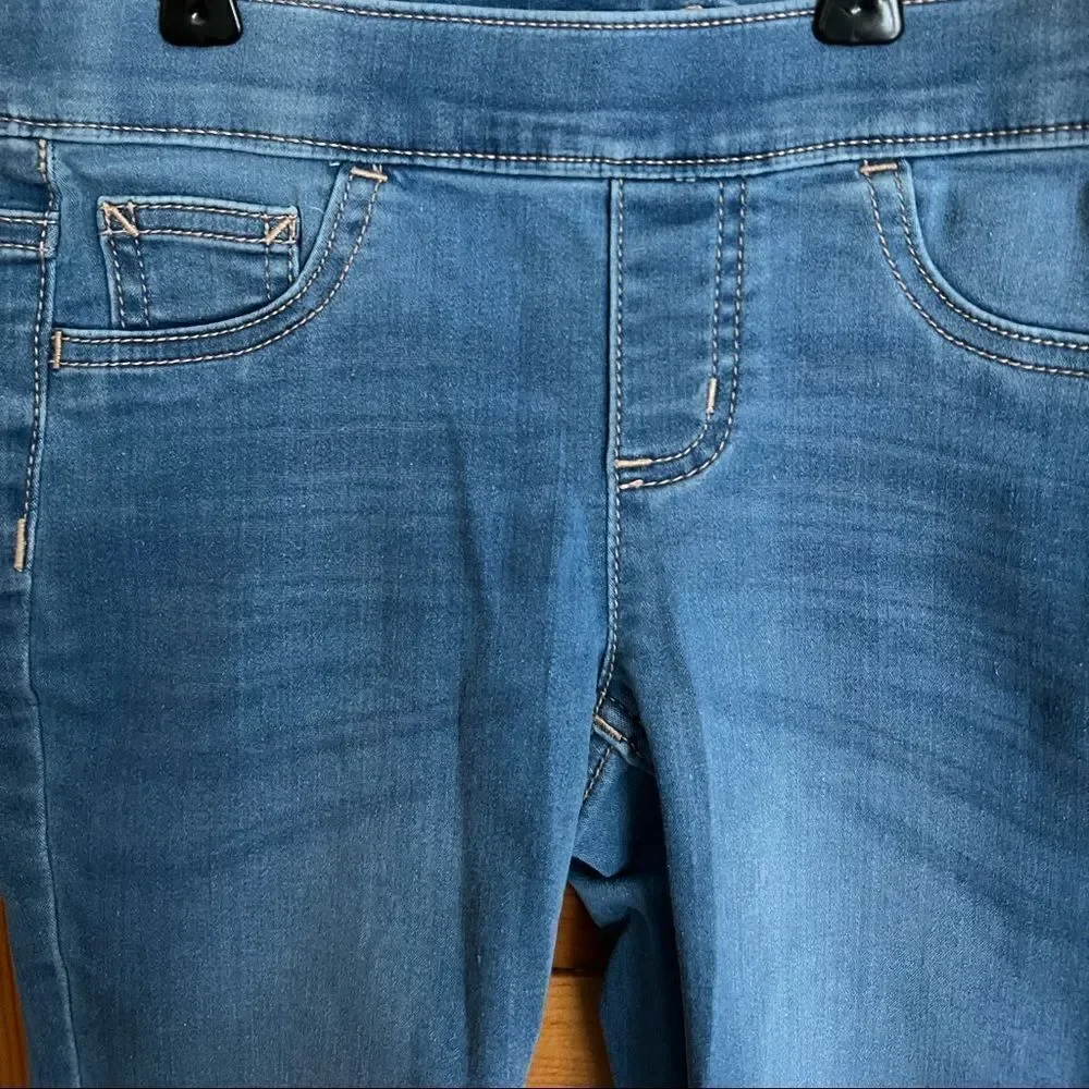 Justice light wash like new girls jeggings size 8‎